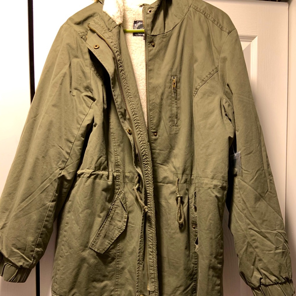 🥳New Sherpa lined Army Green Coat!⚡️